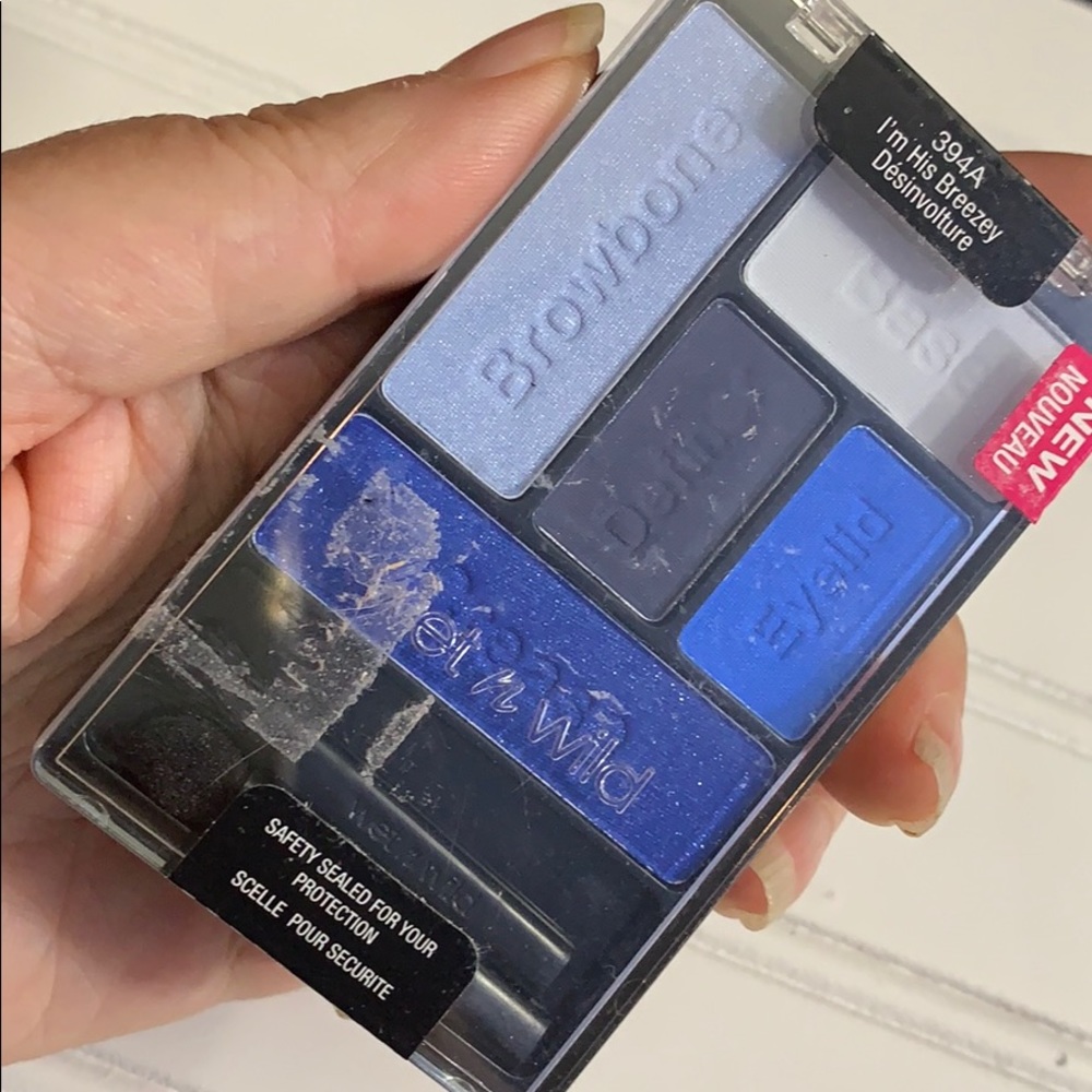 BNIB WET N WILD IM HIS BREEZY EYESHADOW PALETTE